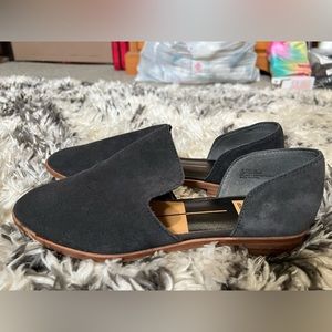 Dolce Vita soft gray suede flats. Real leather size 7. Worn once. New condition.